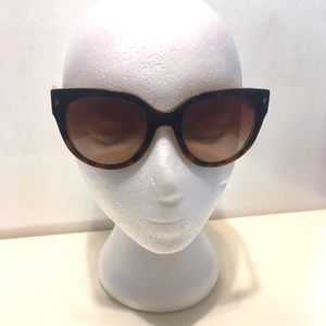 Nice Prada women’s sunglasses SPR170.